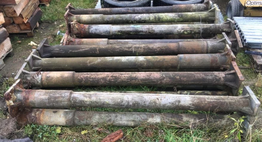 16 Gusssäulen aus Speichergebäude im Havelland