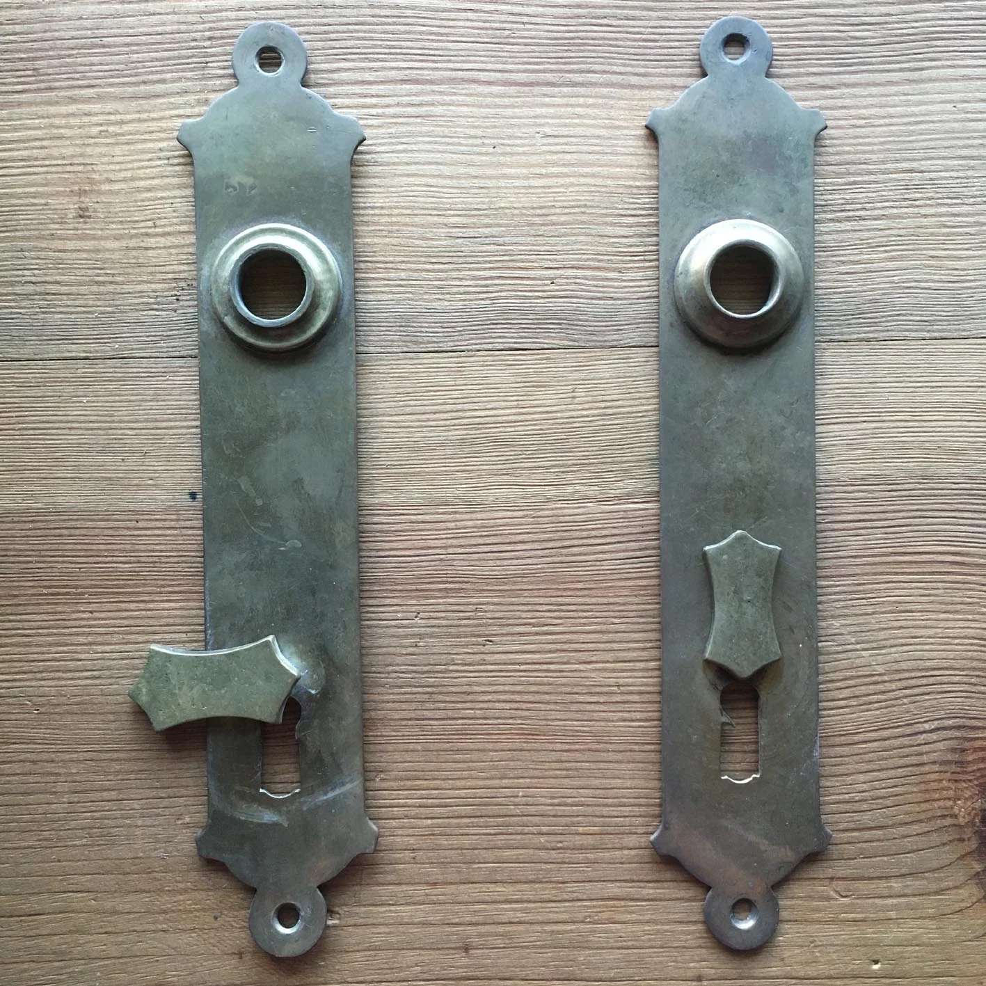 Türdrückergarnitur Nr. 114 Spätbiedermeier/ Gründerzeit Messing – Bild 4