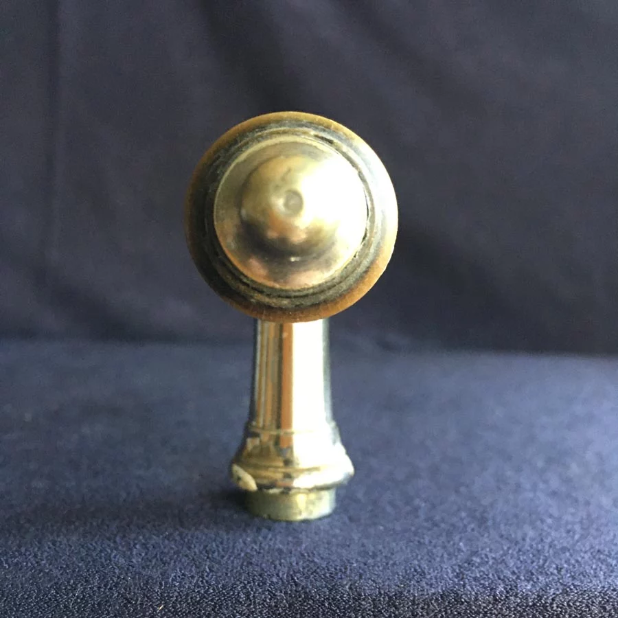 Fensterolive Nr. 118 Gründerzeit Messing vernickelt / Horn – Bild 3