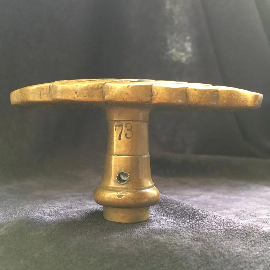 Fensterolive Nr. 145 Jugendstil Messing / vernickelt – Bild 3