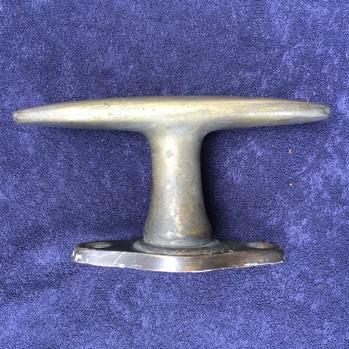 Fensterolive Nr. 155 Bauhaus gegossen Messing / vernickelt