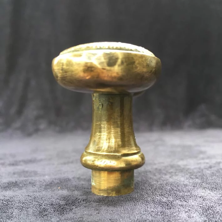 Fensterolive Nr. 156 Gründerzeit Messing mit Ornament – Bild 7