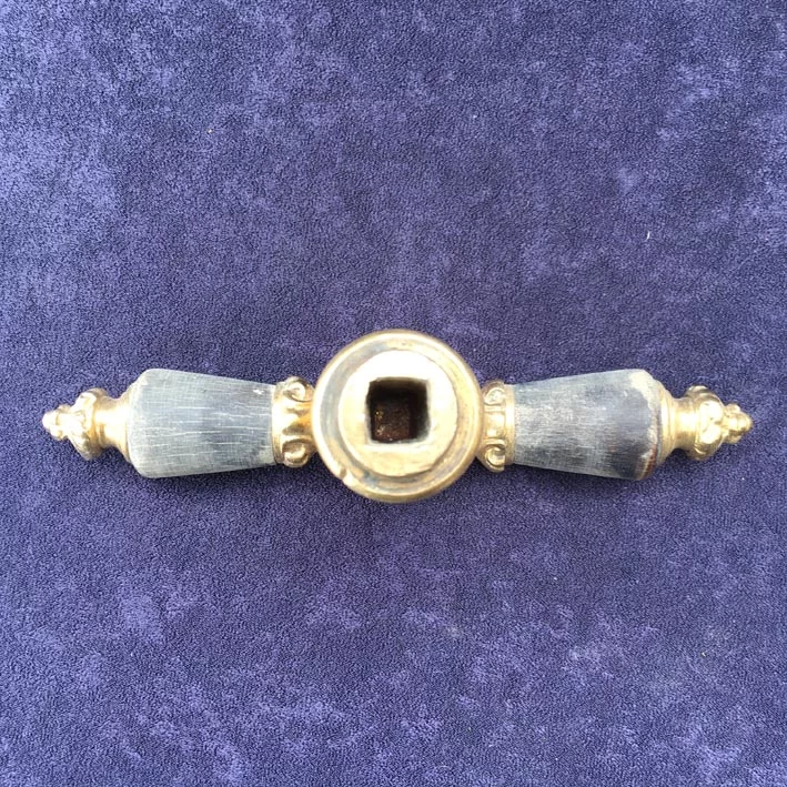 Fensterolive Nr. 186 Gründerzeit Neo Barock Messing/Horn – Bild 4