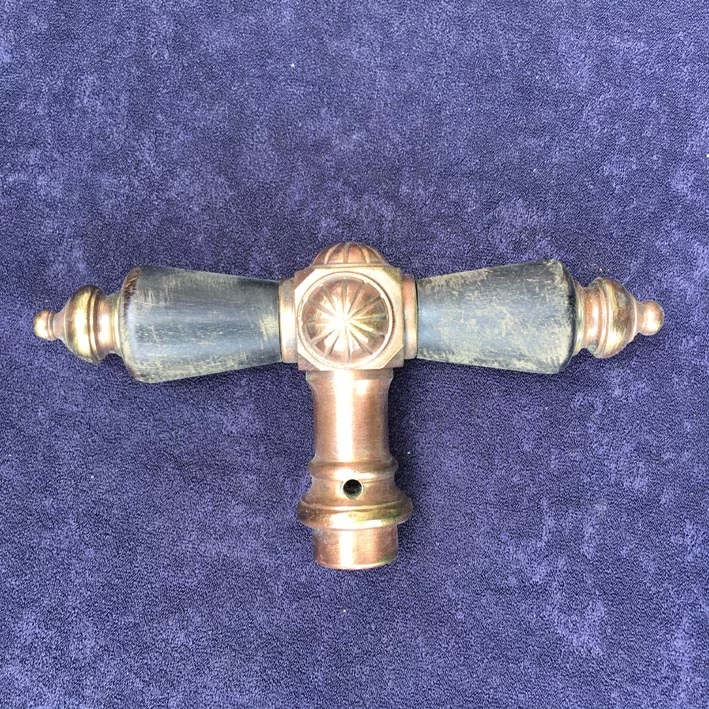 Fensterolive Nr. 187 Gründerzeit Neo Barock Messing/Horn – Bild 4