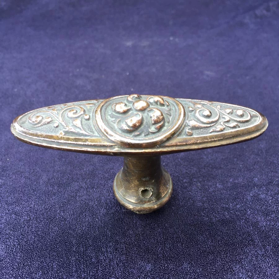 Fensterolive Nr. 197 Gründerzeit / Neo Barock Messing – Bild 3