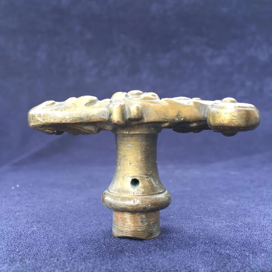 Fensterolive Nr. 199 Gründerzeit / Neo Barock Messing