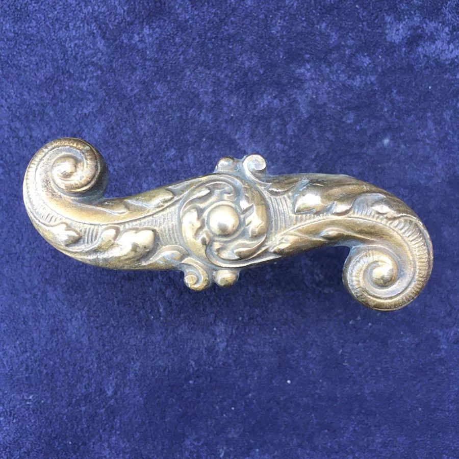 Fensterolive Nr. 199 Gründerzeit / Neo Barock Messing – Bild 2