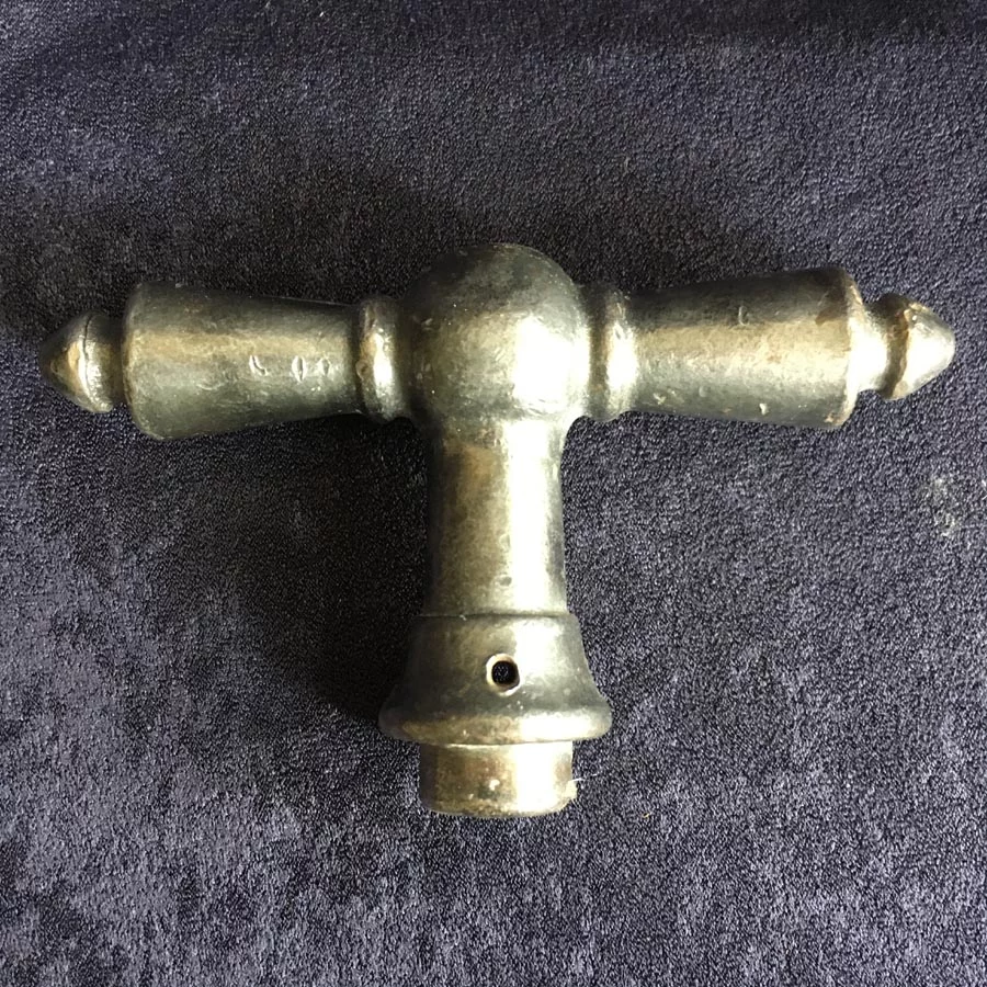 Fensterolive Nr. 212 gründerzeit aus Gusseisen – Bild 4