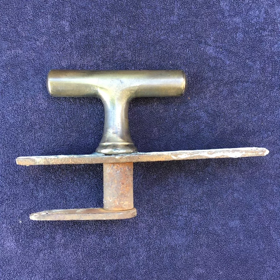 Fensterolive Nr. 225 Bauhaus gegossen Messing / vernickelt – Bild 6