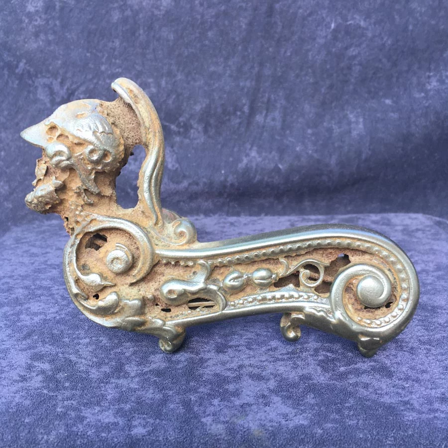 Gusseiserne Haustürdrücker preußische Pickelhaubenkopf Nr. 2