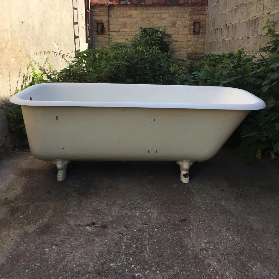 Emaillierte, antike Badewanne aus Gusseisen Nr. 1