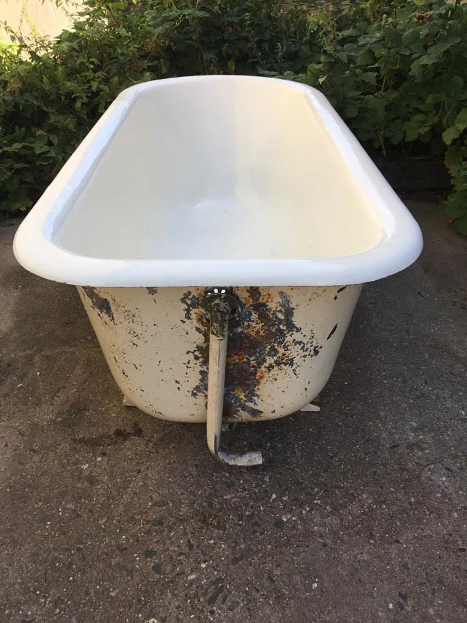 Emaillierte, antike Badewanne aus Gusseisen Nr. 2 – Bild 2