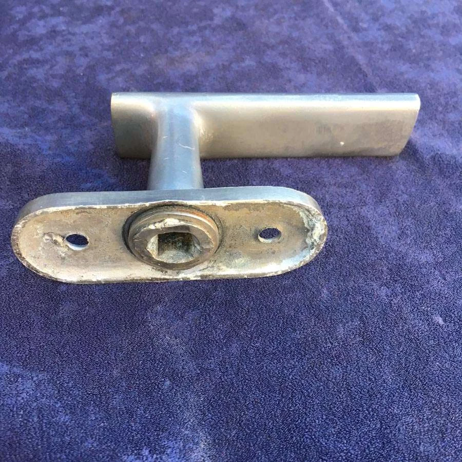 Fensterolive Nr. 255 Bauhaus vernickelt – Bild 6