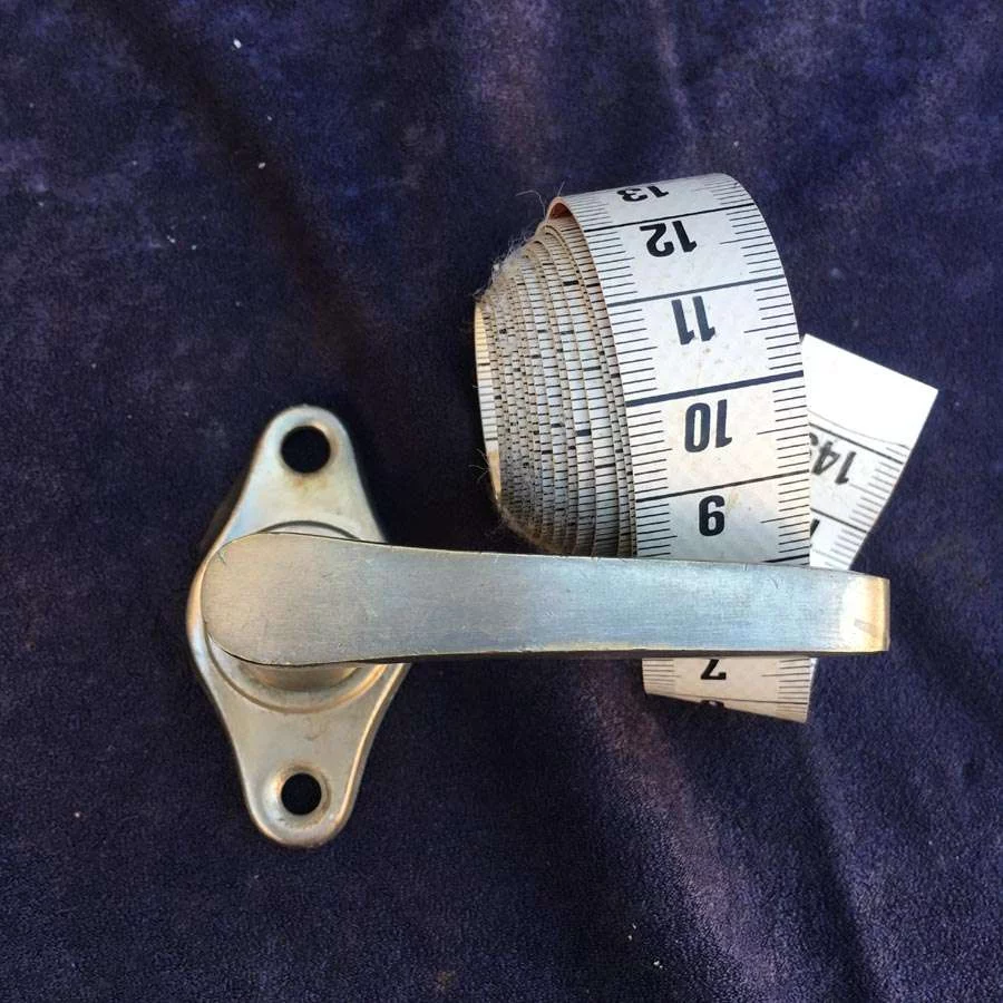 Fensterolive Nr. 257 Bauhaus vernickelt – Bild 5